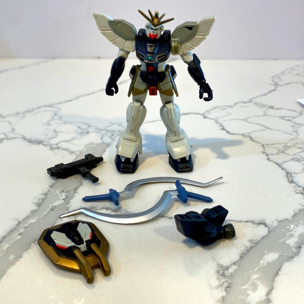 Bandai Mobile Suit Gundam Wing Battle Scarred Sandrock Custom Action Figure